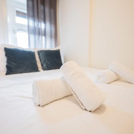 Amazing 50M2 Two-Bedroom Apartment - Ts307A Αϊντχόφεν Εξωτερικό φωτογραφία